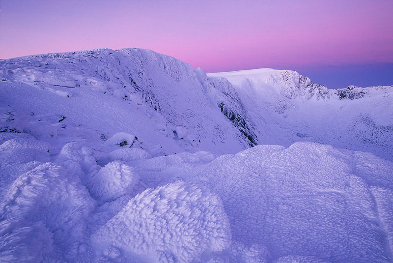 Ice-sculpted rocks at dawn, Northern Corries, Grampian Mountains. Cairngorms National Park, Scotland.